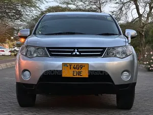 Mitsubishi Outlander 2011 Silver