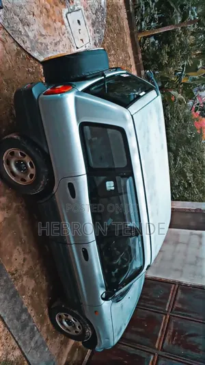 Toyota RAV4 1996 Silver