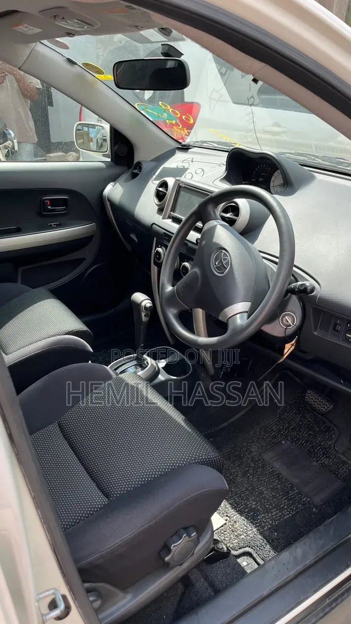 Toyota IST 2003 Pearl