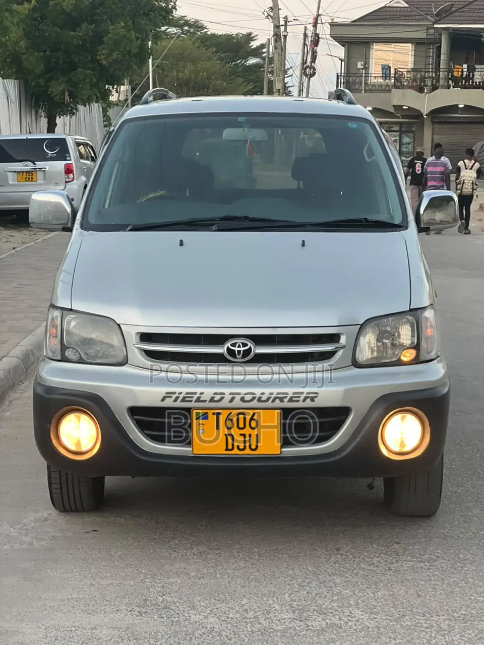 Toyota Noah 2002 Silver