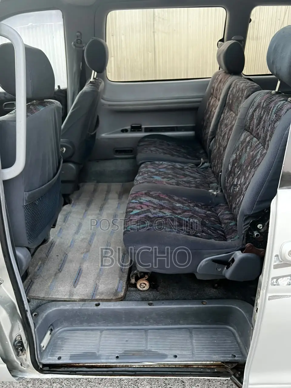 Toyota Noah 2002 Silver