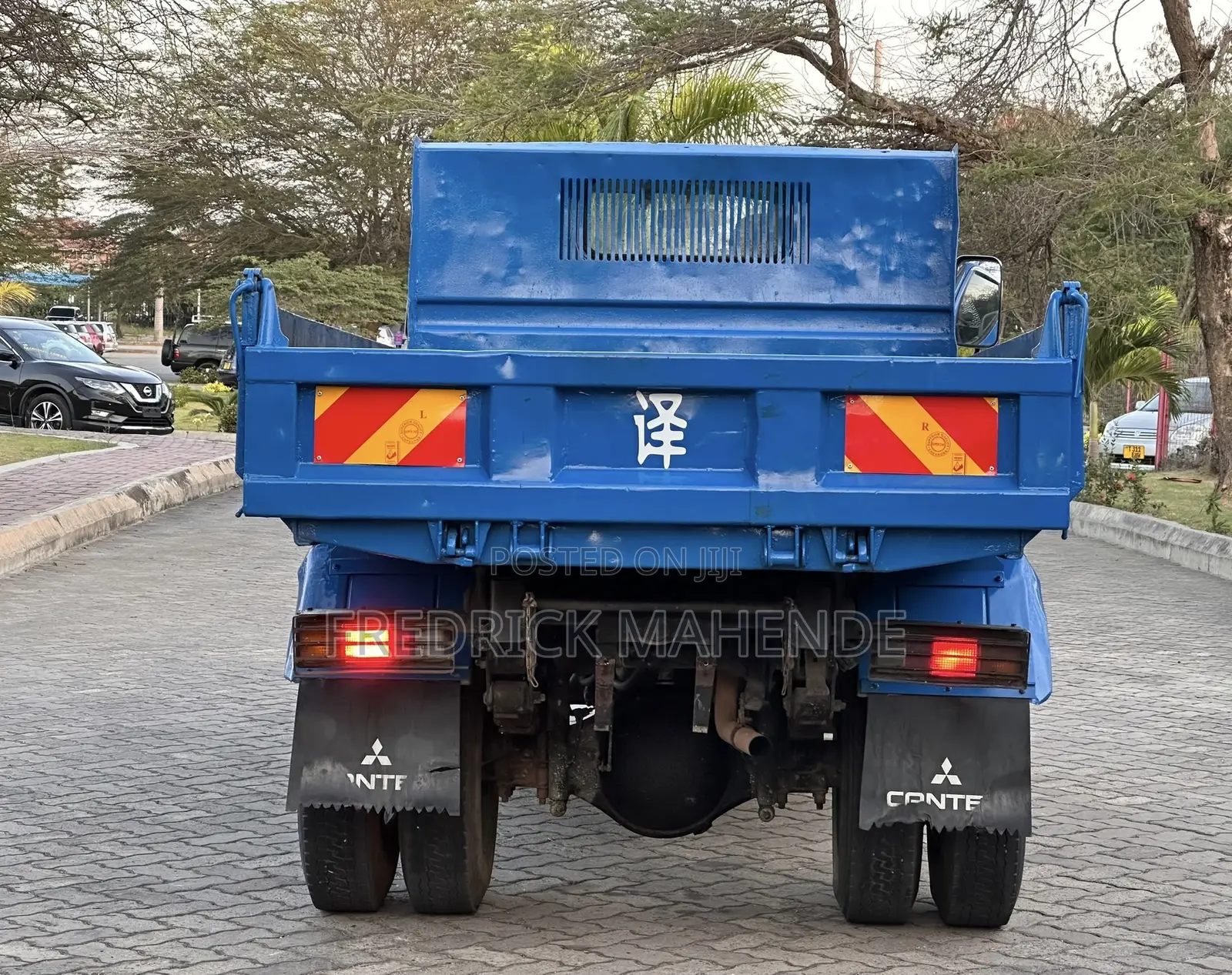 Mitsubishi Canter 1999 Blue