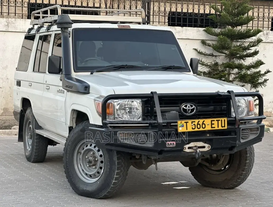 Toyota Land Cruiser 76 Series 2020 White