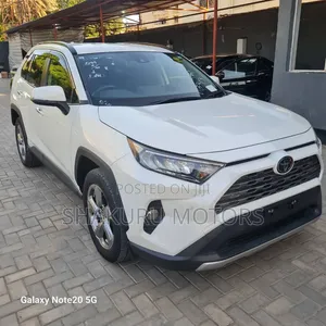 Toyota RAV4 2019 White