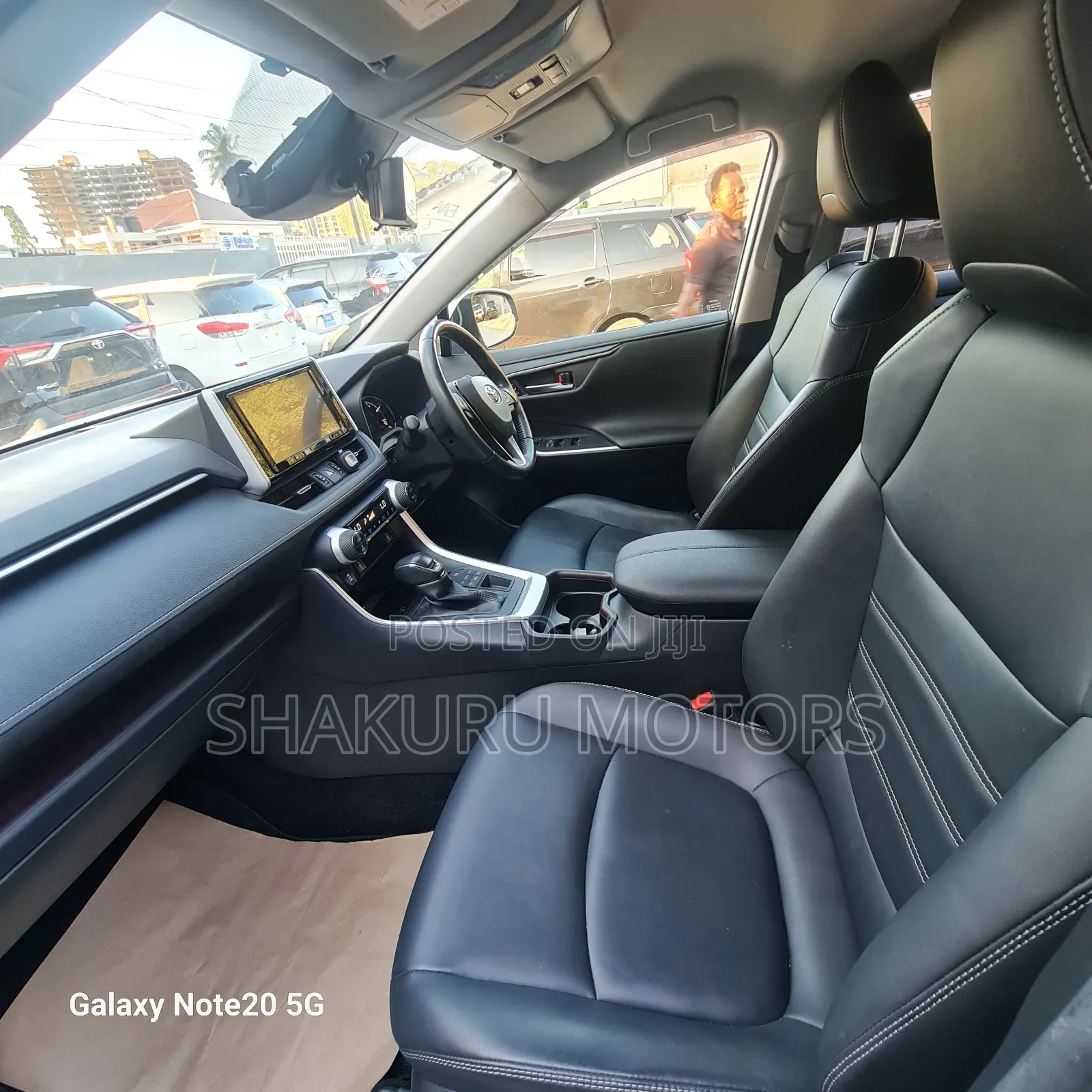 Toyota RAV4 2019 White
