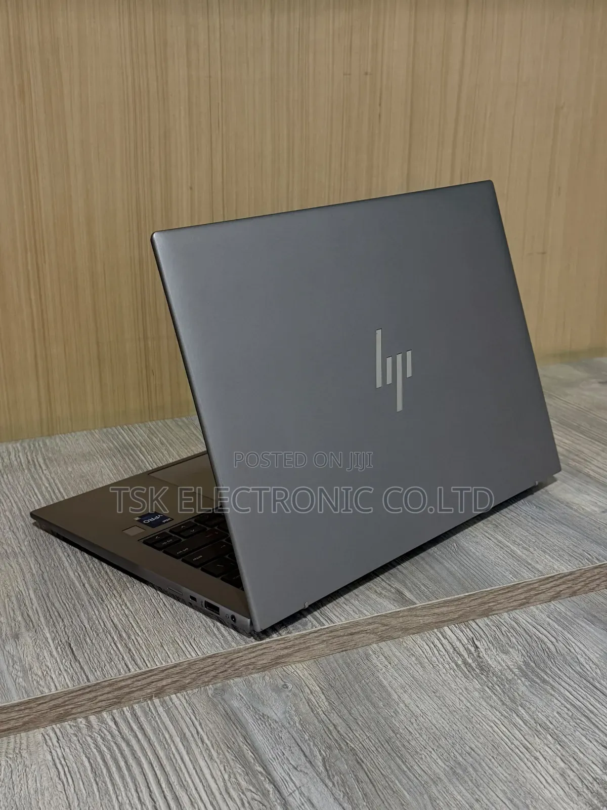 New Laptop HP ZBook Firefly 14 G10 16GB Intel Core i7 SSD 512GB