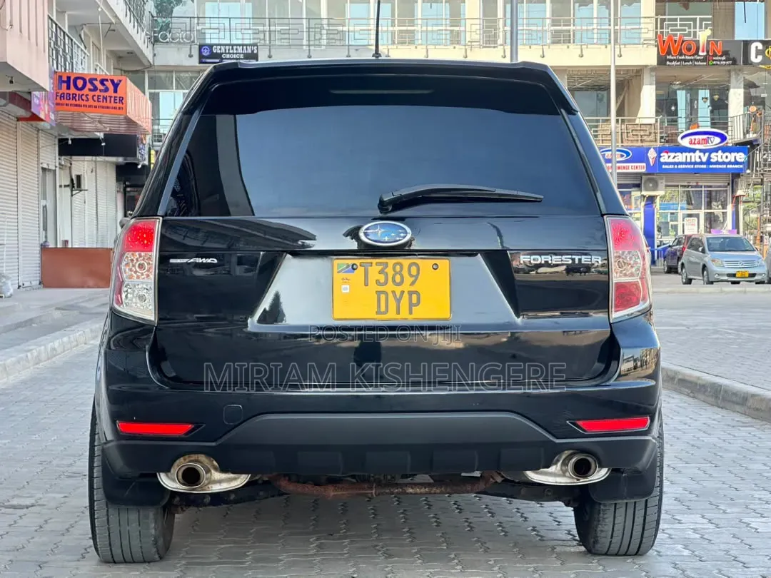 Subaru Forester 2010 Black