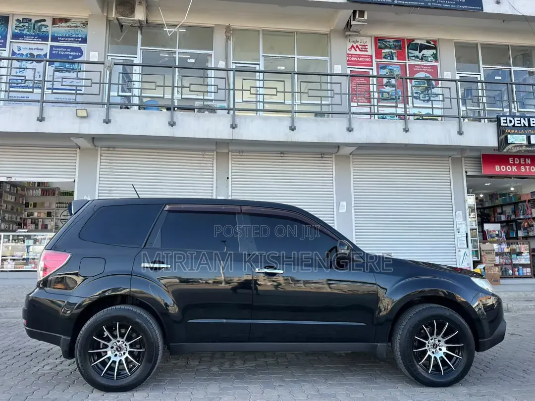 Subaru Forester 2010 Black