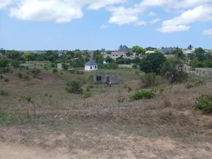 Kiwanja Kinauzwa Na Bank Malela Toangoma
