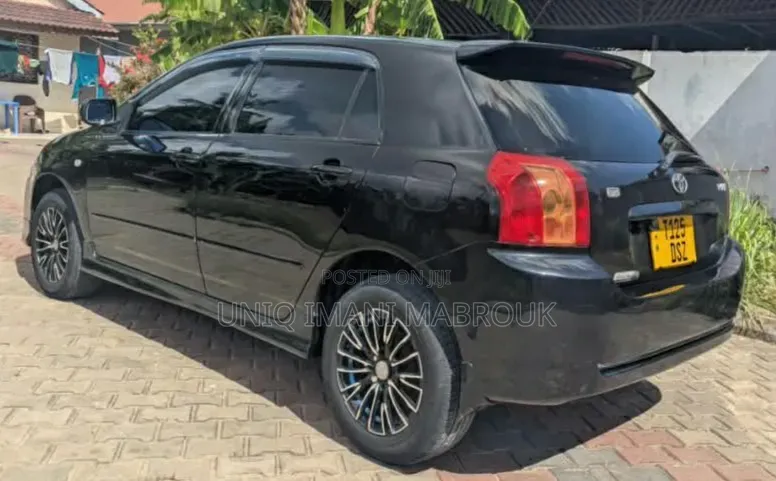 Toyota Corolla RunX 2005 Black