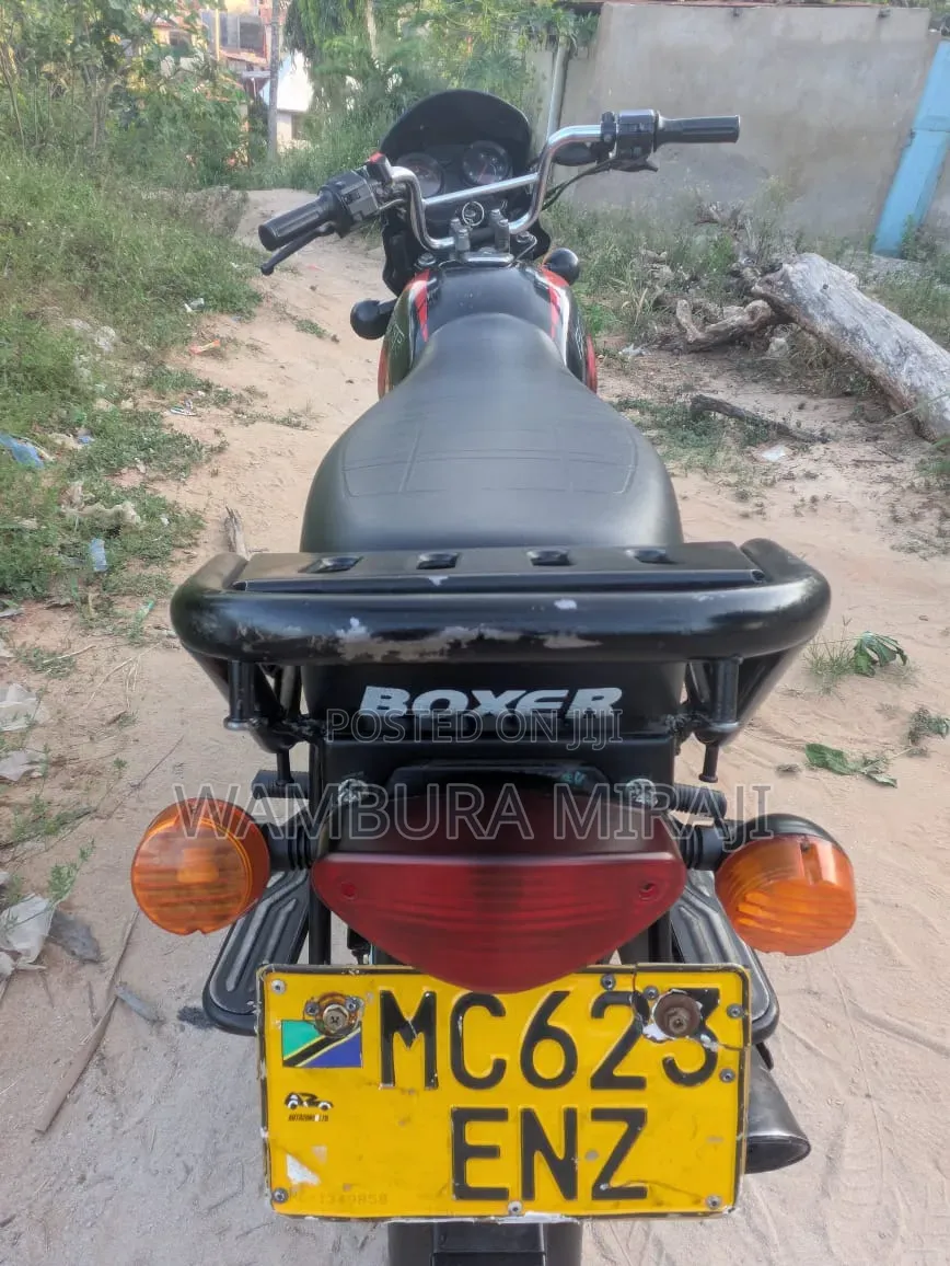 Bajaj Boxer X125 2026