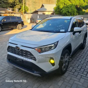 Toyota RAV4 2019 White