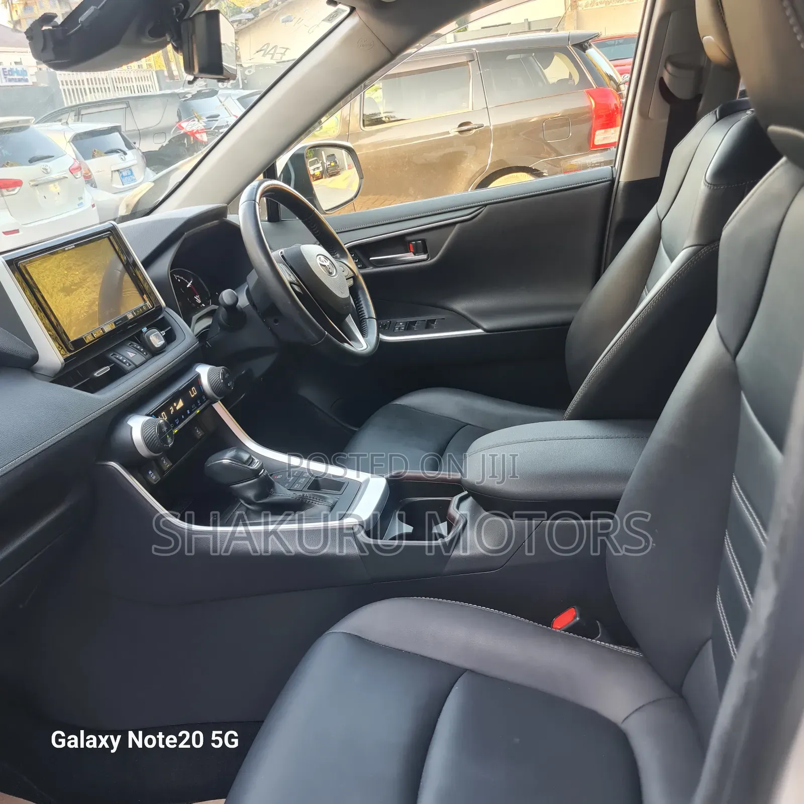 Toyota RAV4 2019 White