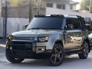 Land Rover Defender X-Dynamic SE 2023 Green