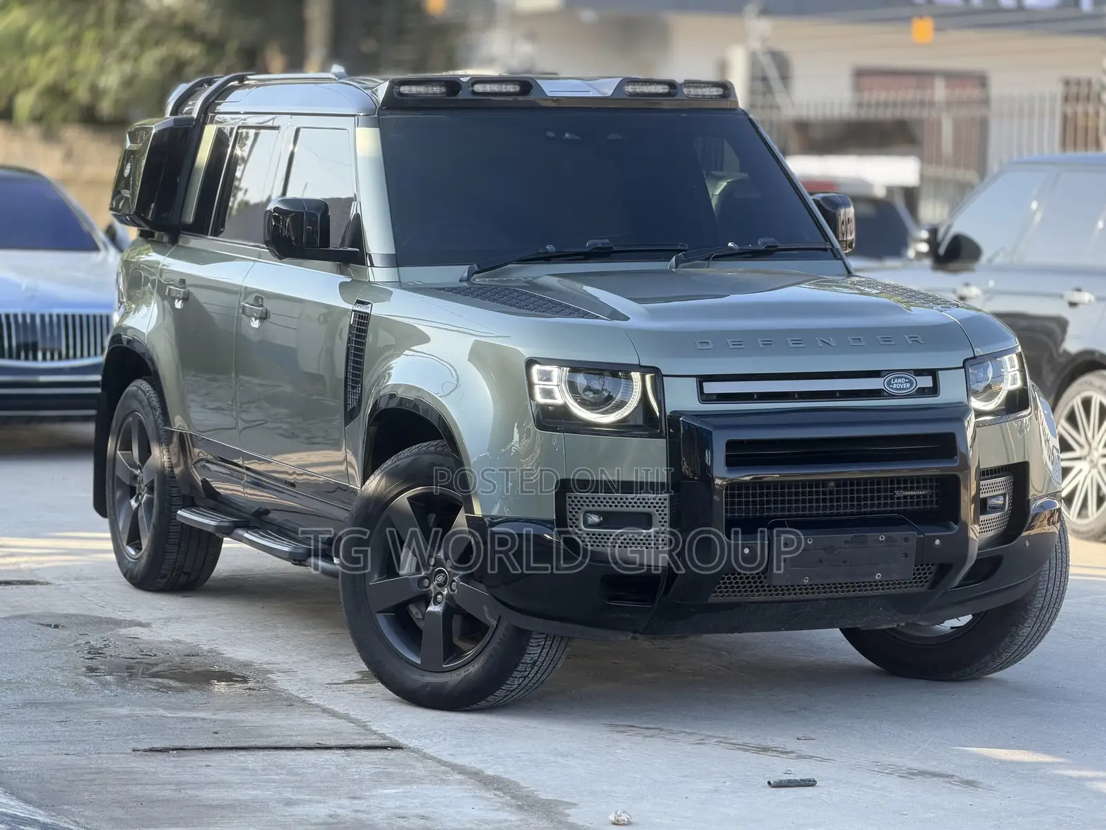 Land Rover Defender X-Dynamic SE 2023 Green