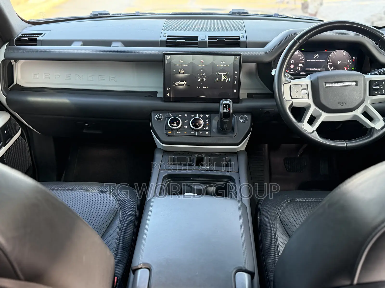 Land Rover Defender X-Dynamic SE 2023 Green