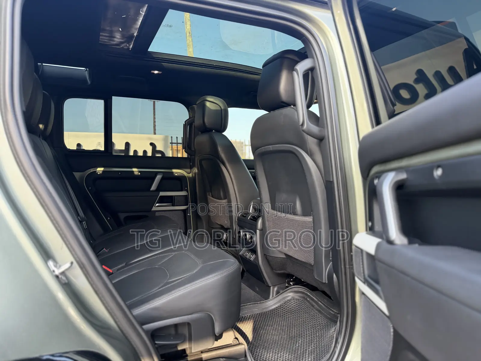 Land Rover Defender X-Dynamic SE 2023 Green