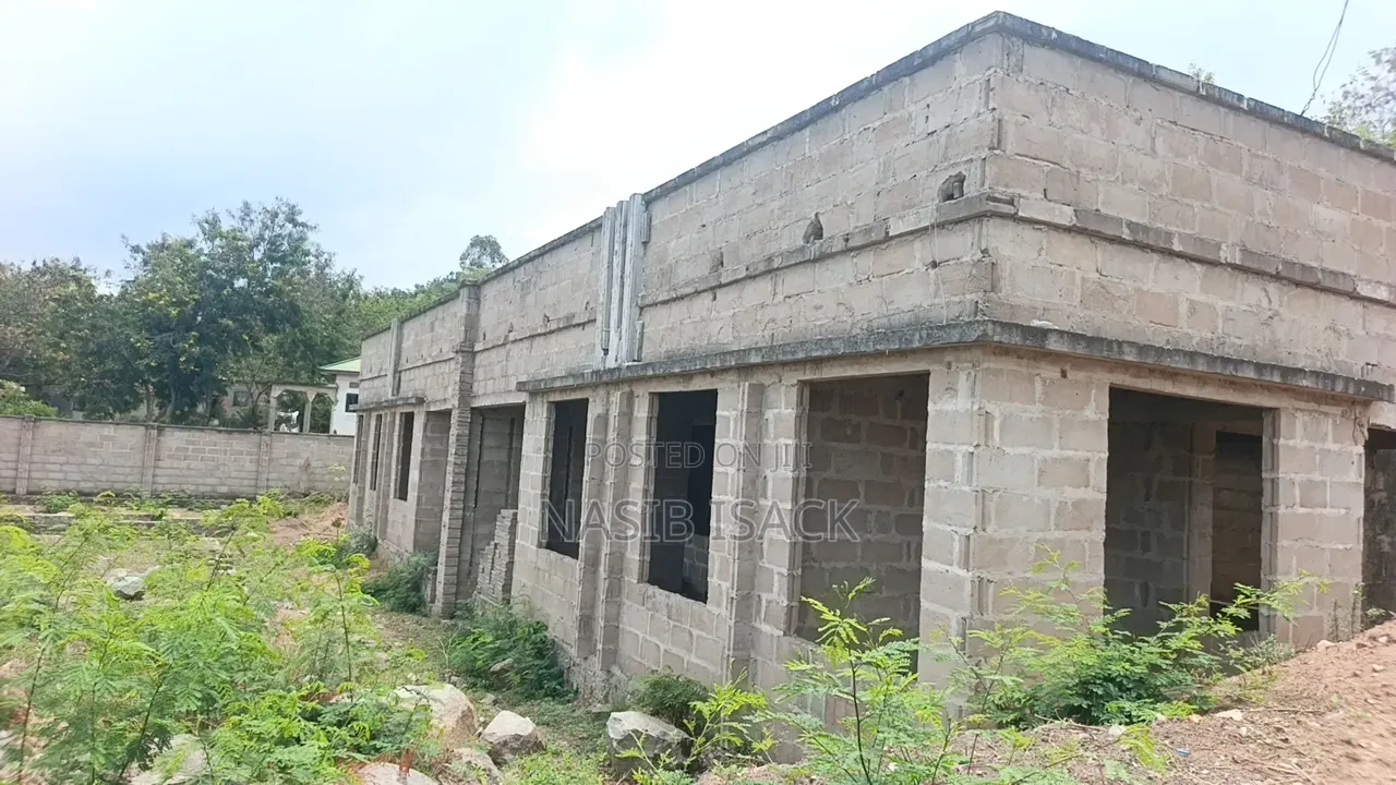 4bdrm House in Ilemela Ward for sale