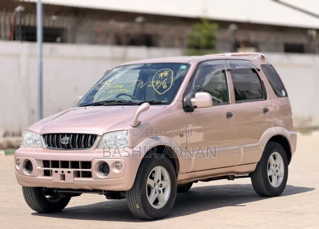 Toyota Cami 2003 Gold