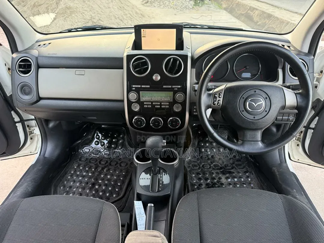 Mazda Verisa 2007 White