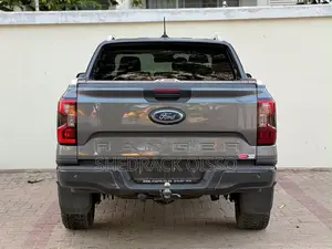 Ford Ranger Wildtrak 2023 Gray