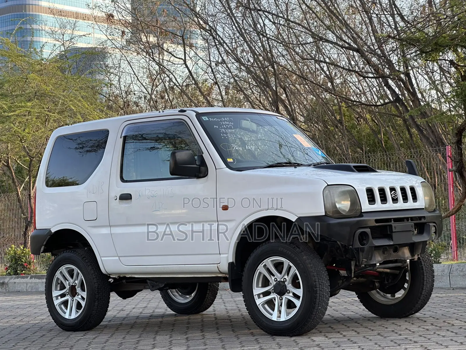 Suzuki Jimny 2000 Pearl