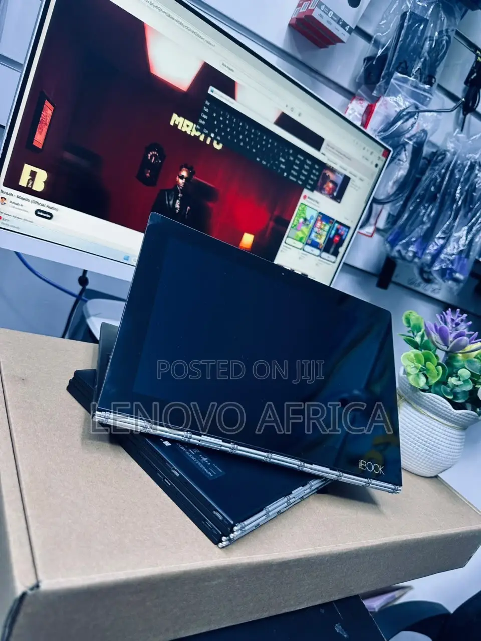 Laptop Lenovo Yoga Book 9i 4GB Intel Atom SSD 128GB