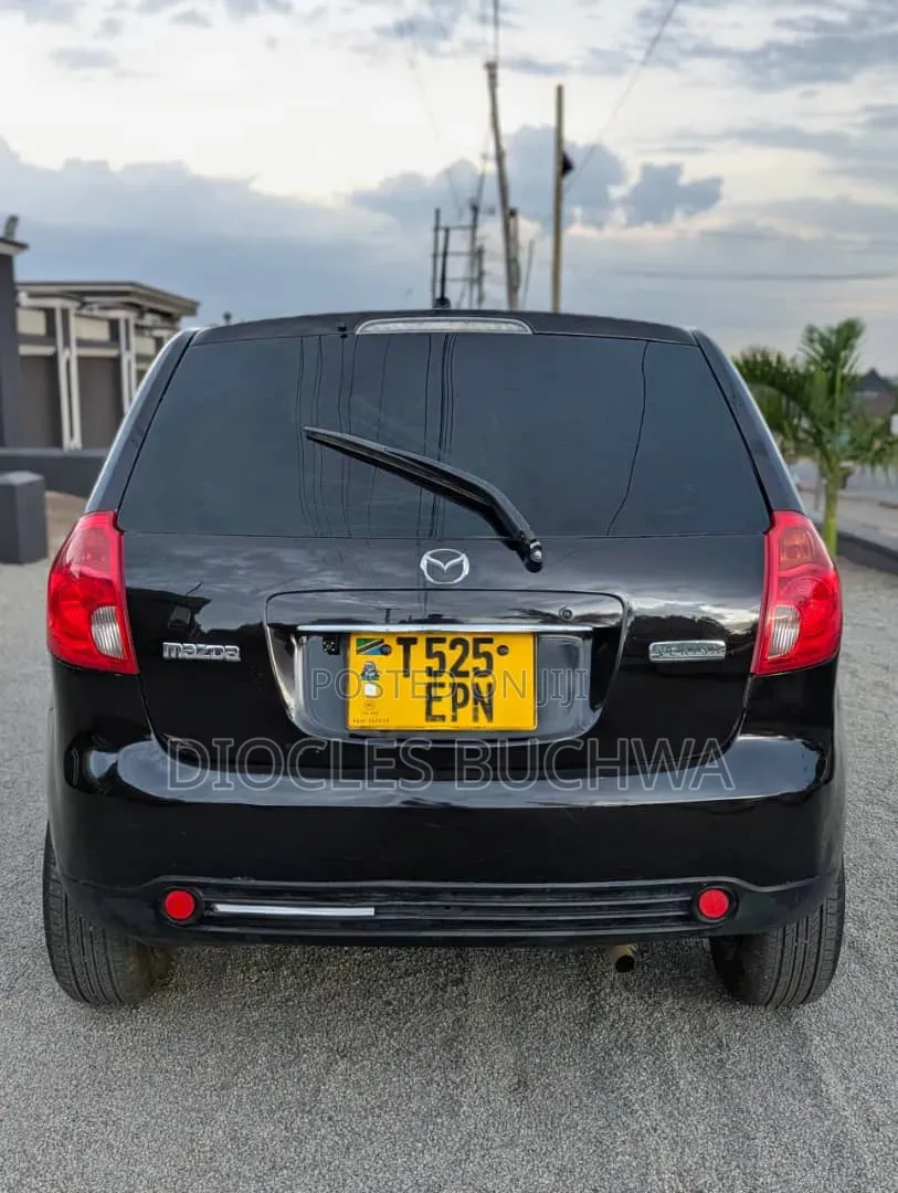 Mazda Verisa 2011 Black