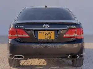 Toyota Crown 2010 Black
