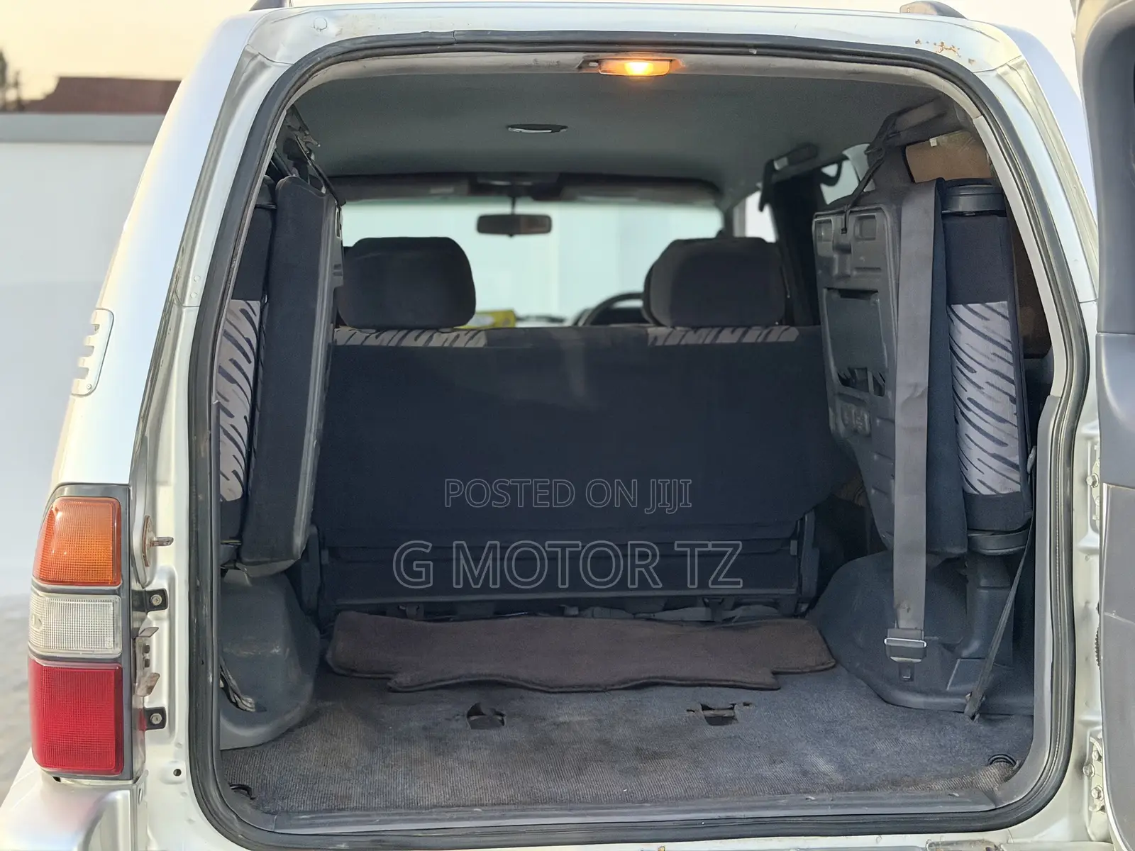 Toyota Land Cruiser Prado 2000 Silver