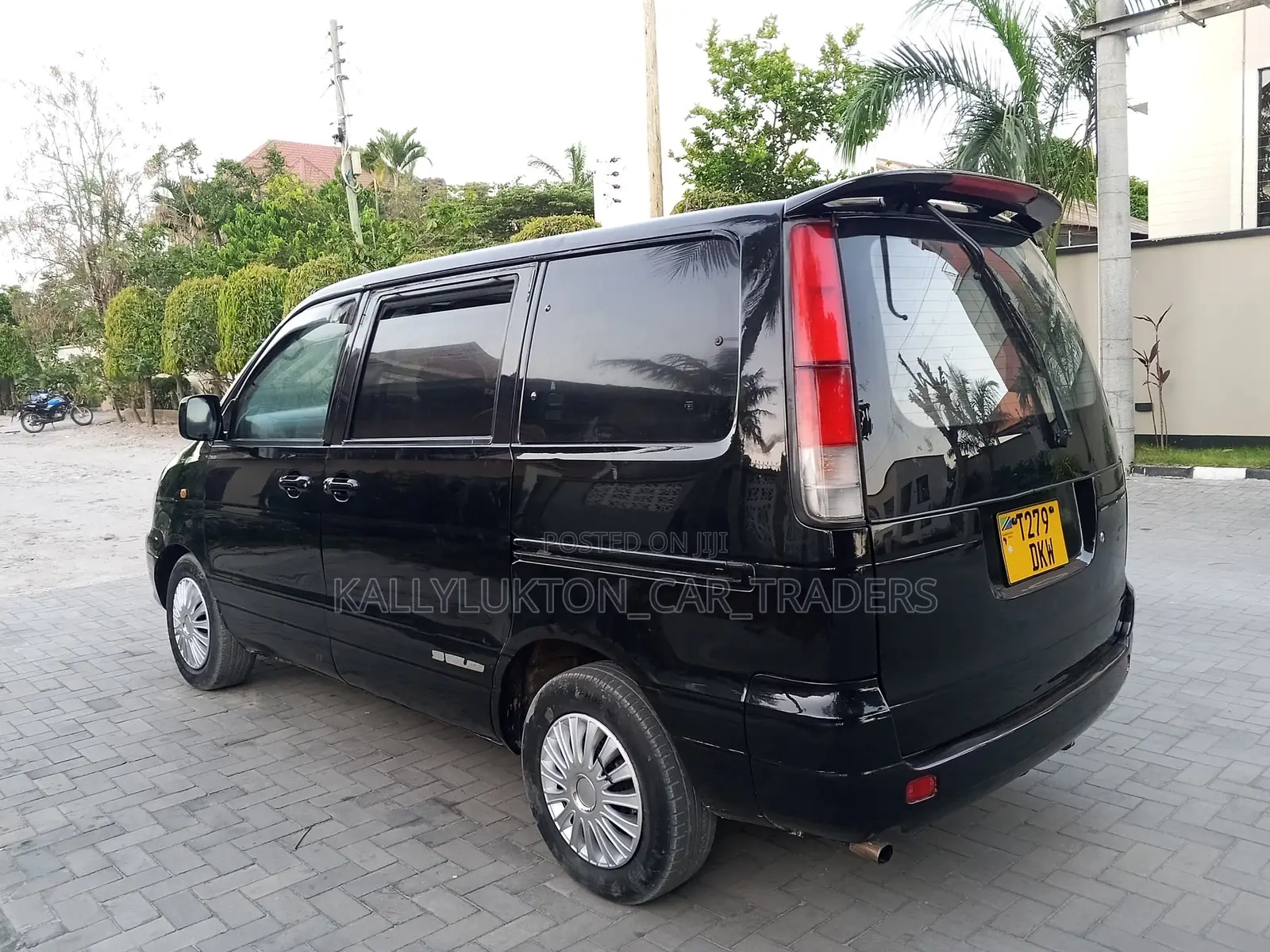 Toyota Noah 2005 Black
