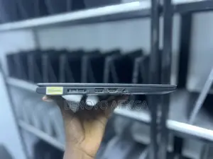 Laptop Lenovo 500e 4GB Intel Atom SSD 128GB