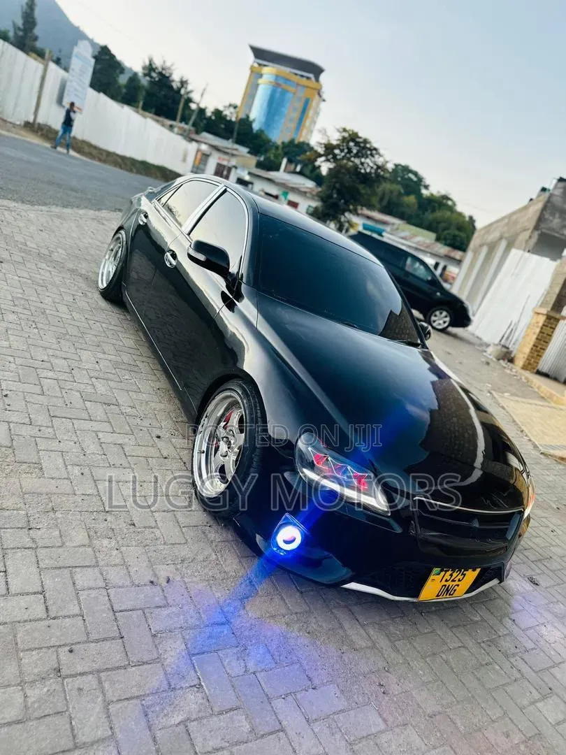 Toyota Mark X 2.5 AWD 2006 Black