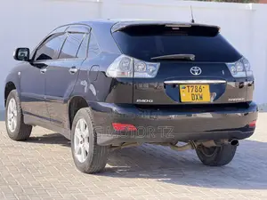 Toyota Harrier 2.4 2010 Black