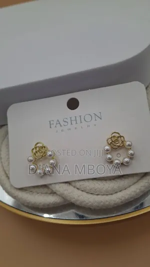Dianique Accessories