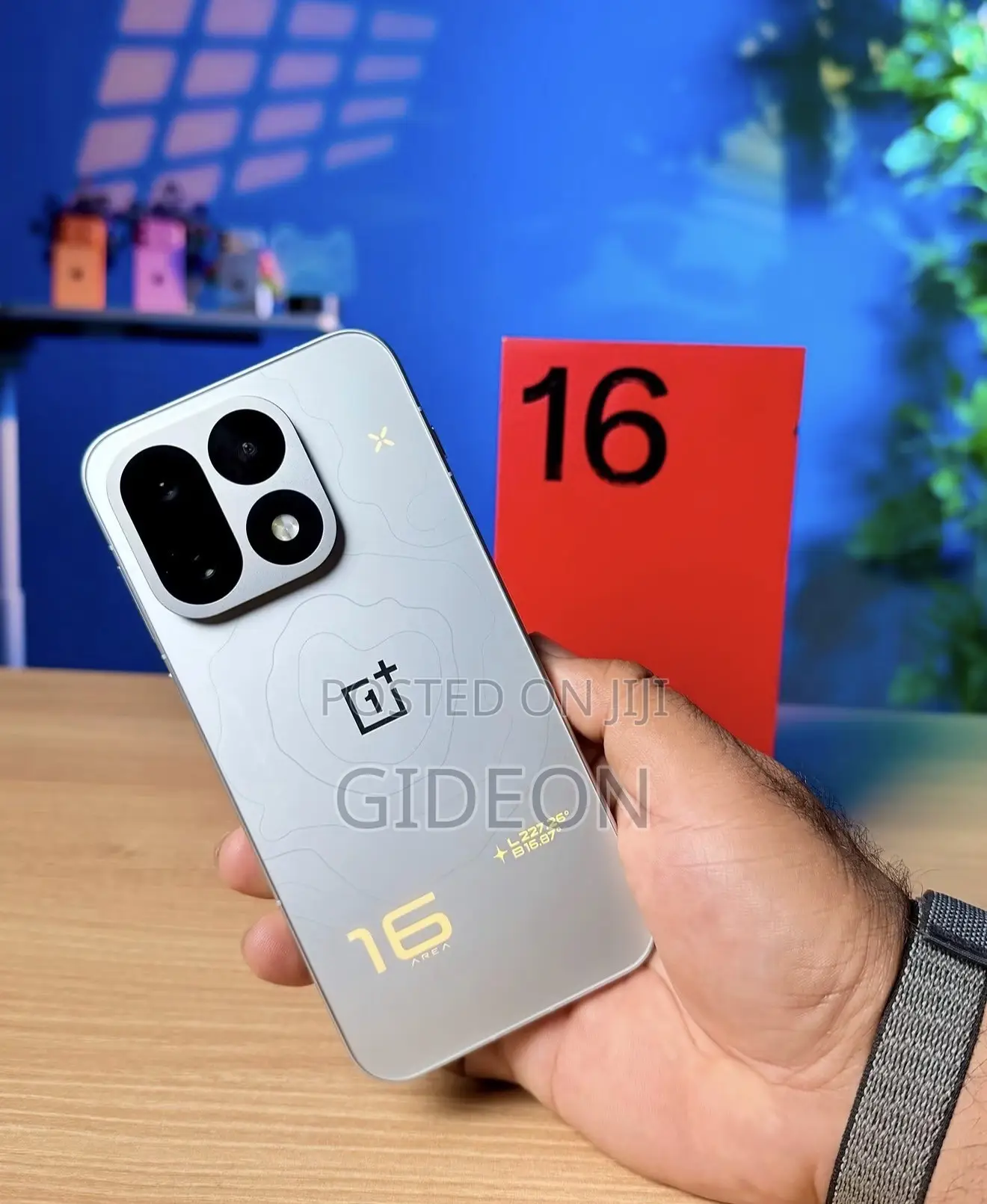 New OnePlus 16 256 GB Silver