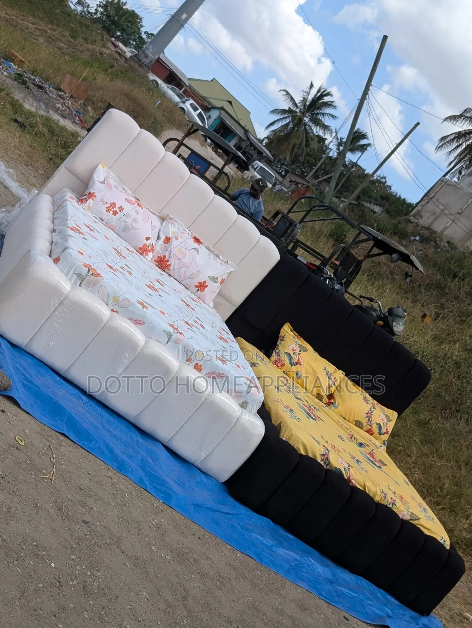 Buble Bed Rangi Zipo Nyingi Na Zipo Tayari Njoo Whatsap Nikutumie