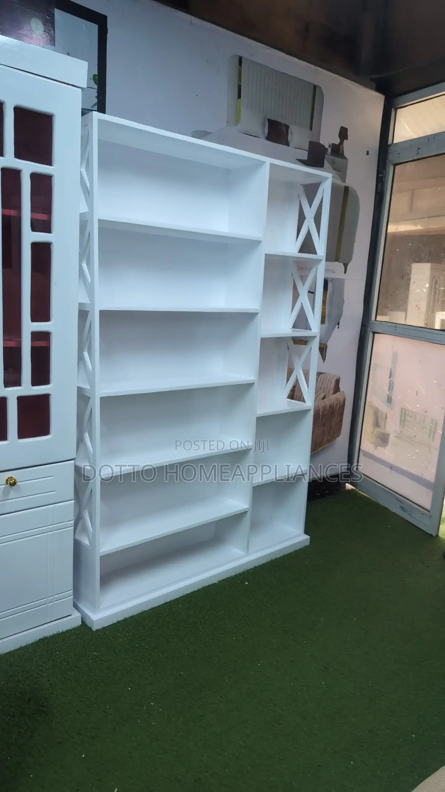 Shoe Rack Za Kuwekea Viatu Na Poch Mpya’s Zipo Tayari Nyeupe