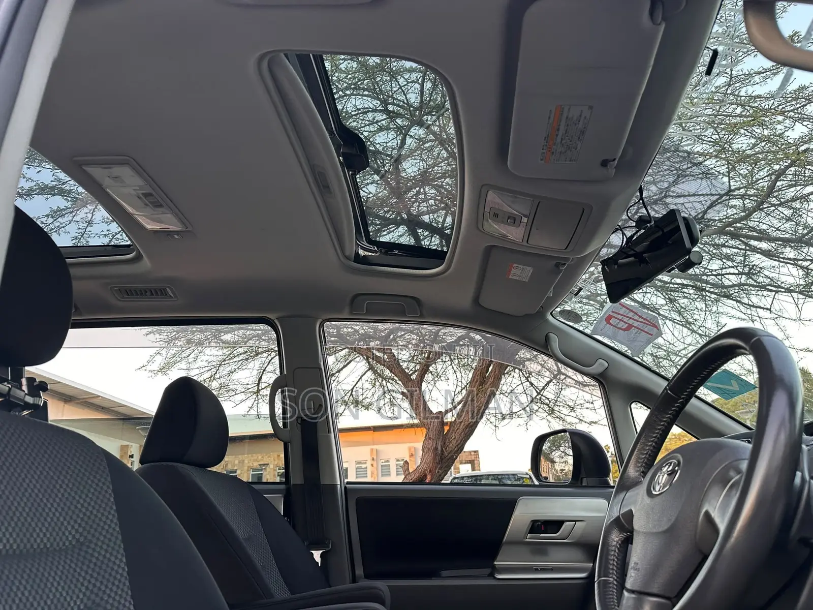 Toyota Noah 2008 Pearl
