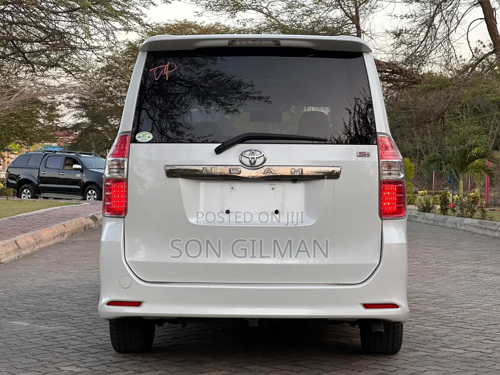 Toyota Noah 2008 Pearl