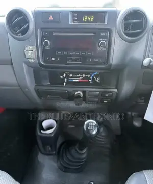 Toyota Land Cruiser 79 Series 2020 Pearl