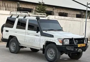 Toyota Land Cruiser 79 Series 2020 Pearl