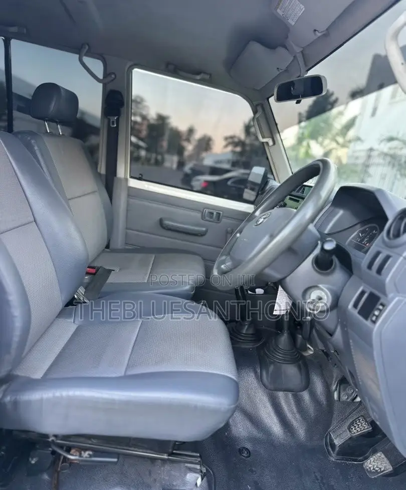 Toyota Land Cruiser 79 Series 2020 Pearl