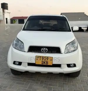 Toyota Rush 2006 White