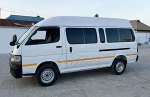 Toyota HiAce 2008 White