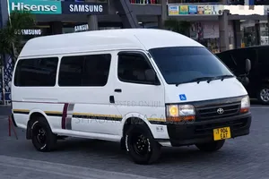 Toyota HiAce 2000 White