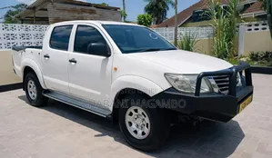 Toyota Hilux 2011 Off white