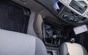 Toyota Hilux 2011 Off white