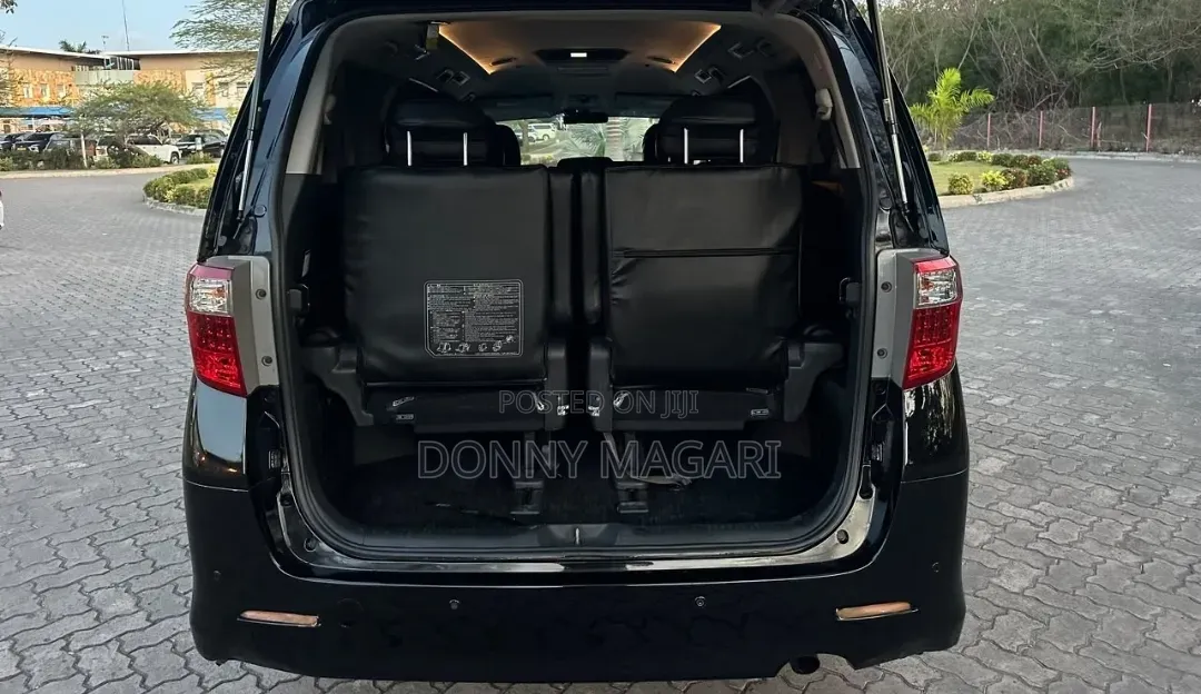 Toyota Alphard 2010 Black
