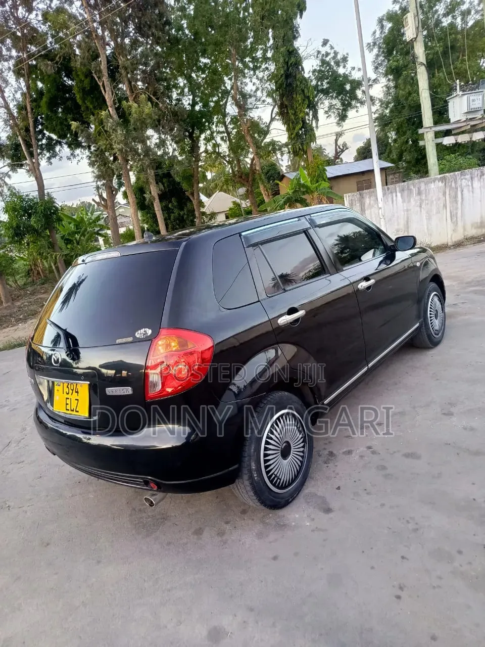 Mazda Verisa 2008 Maroon